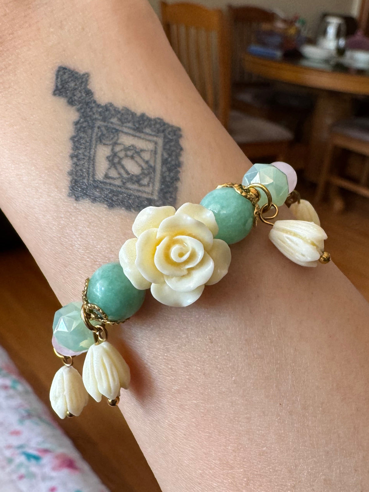 Lotus Series 🪷 (Gold)