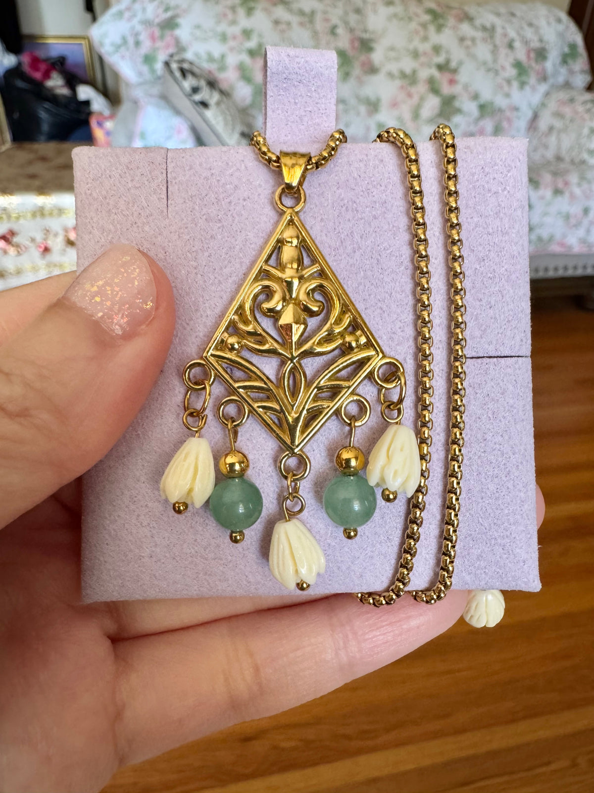Diamond Stone Jasmine Necklace (Gold)