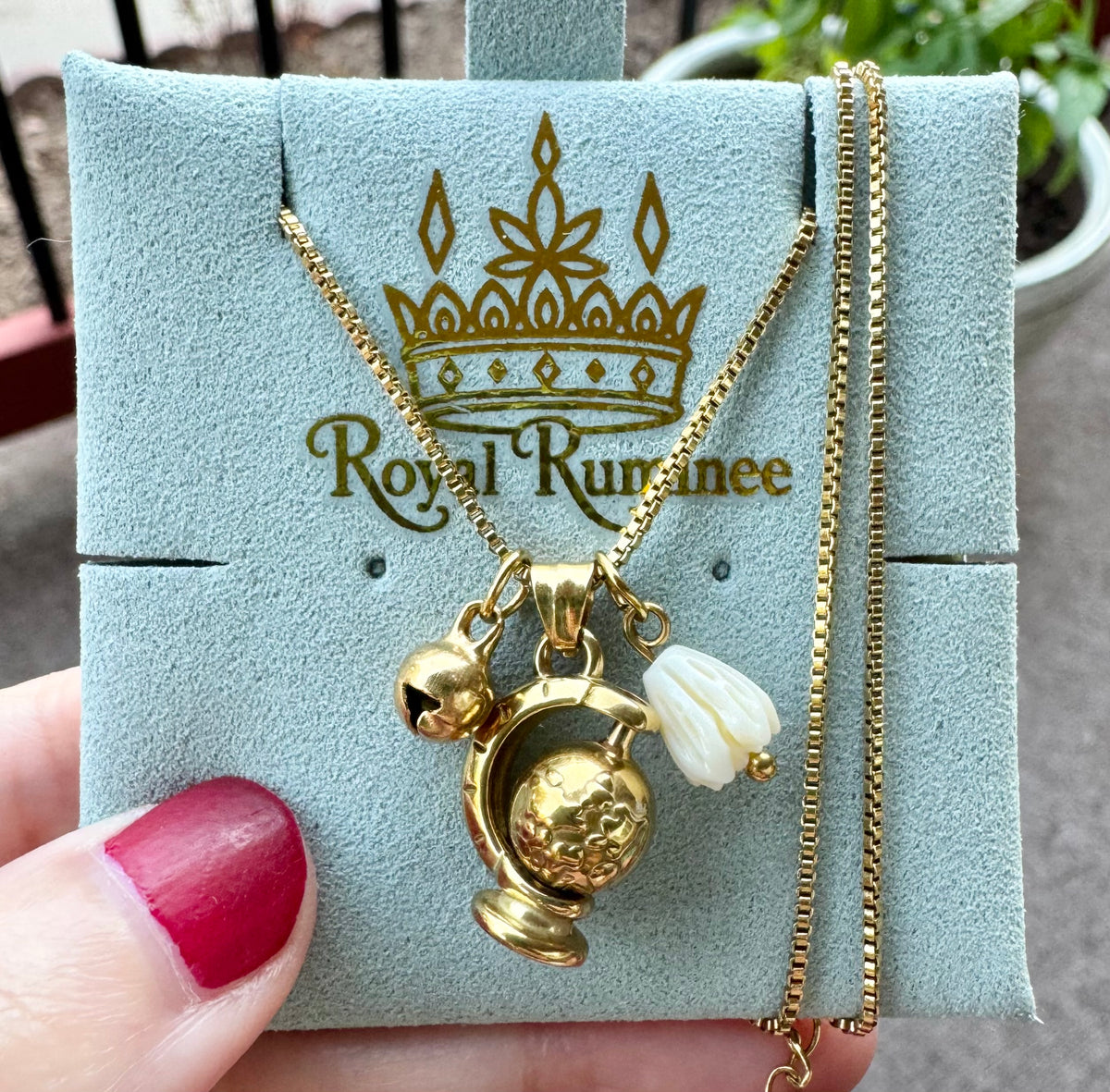 Globey Jasmine Necklace