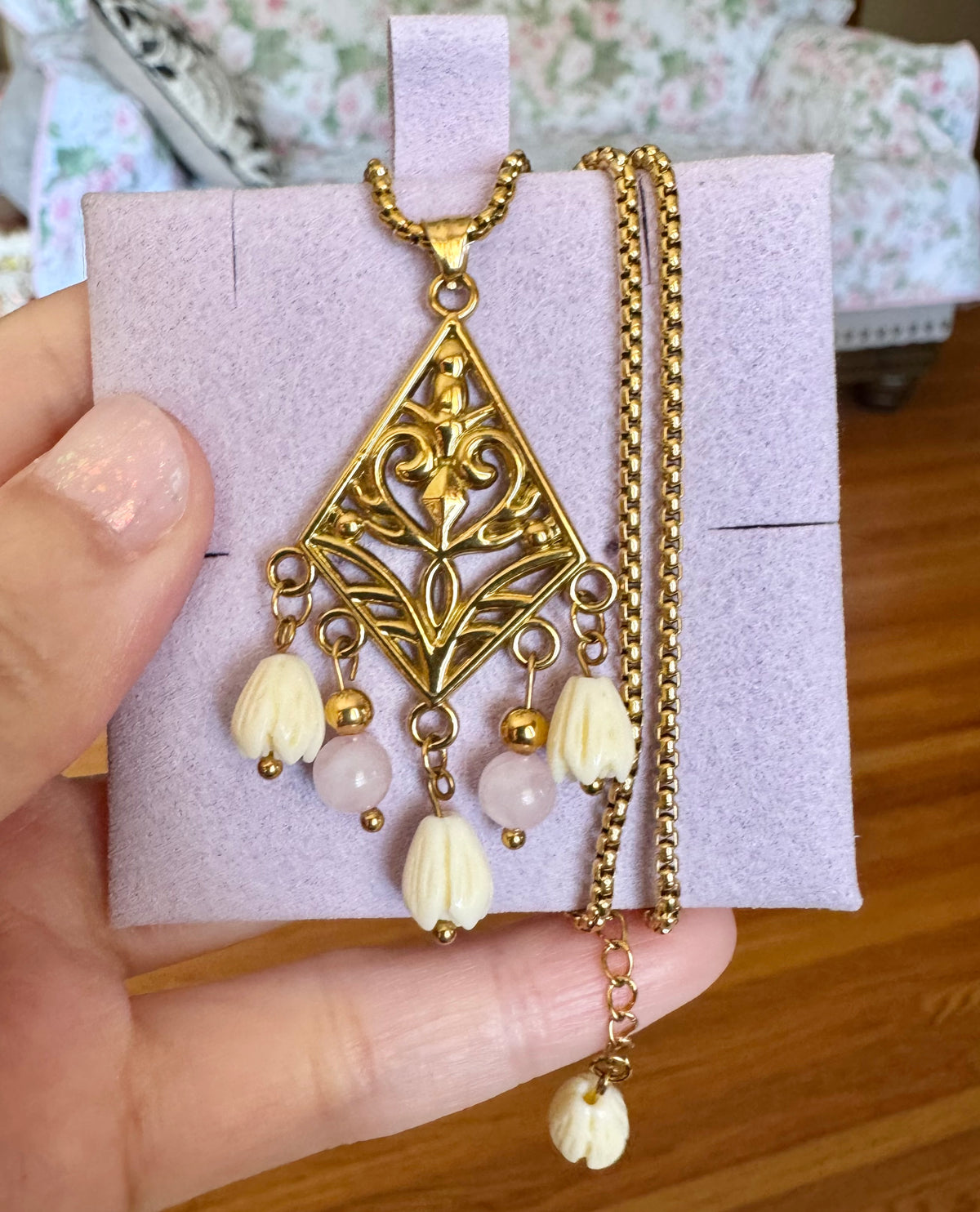 Diamond Stone Jasmine Necklace (Gold)